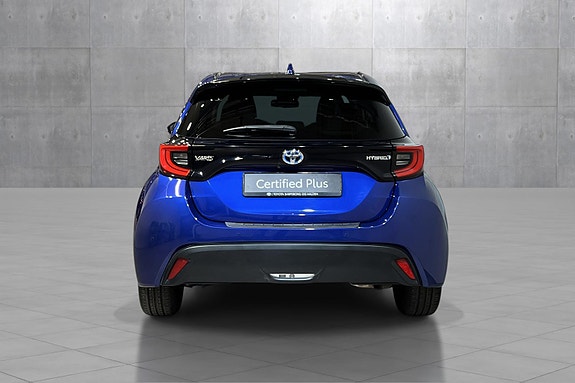 Toyota Yaris 4 of 28