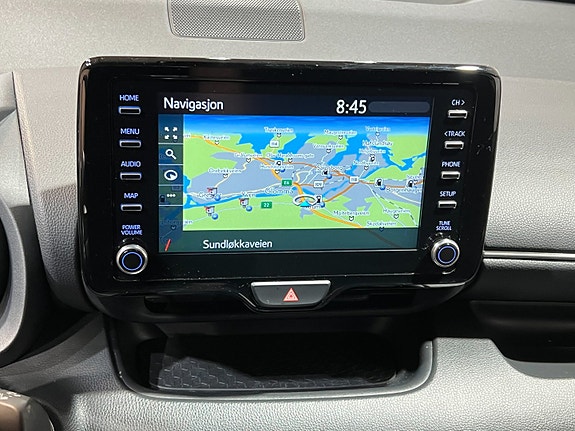 Toyota Yaris 24 of 28