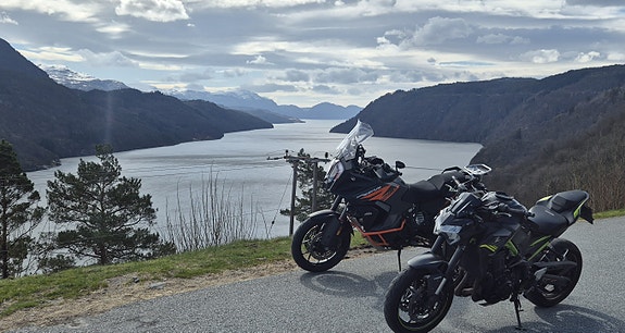 KTM 1290 Super Adventure S 7 of 7