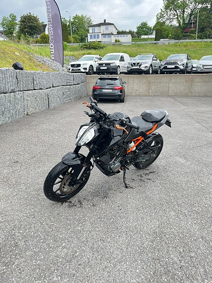 KTM 125 Duke 6 of 7