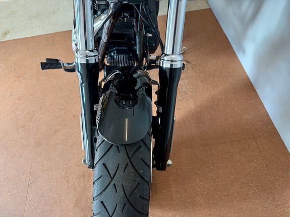 Harley-Davidson FXDF Dyna Fat Bob 26 of 29