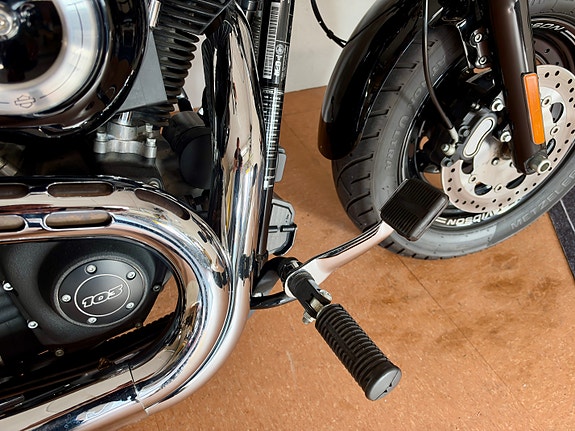 Harley-Davidson FXDF Dyna Fat Bob 8 of 29