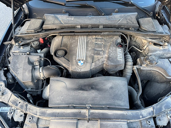 BMW 316d 12 of 13