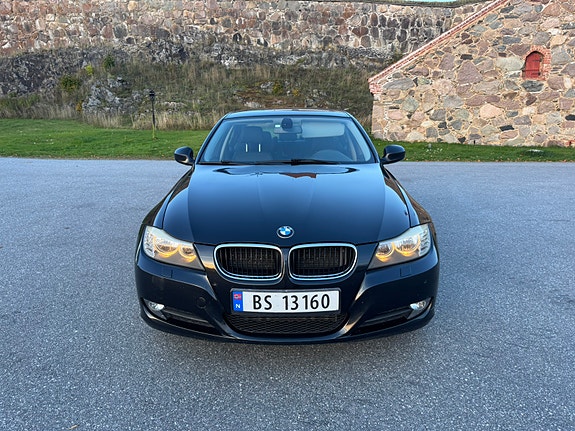 BMW 316d 2 of 13