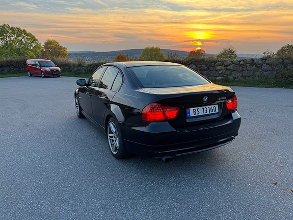 BMW 316d 6 of 13