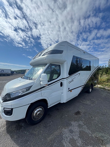 Iveco Daily Oakley Supreme Hestebil 2018 2 of 13