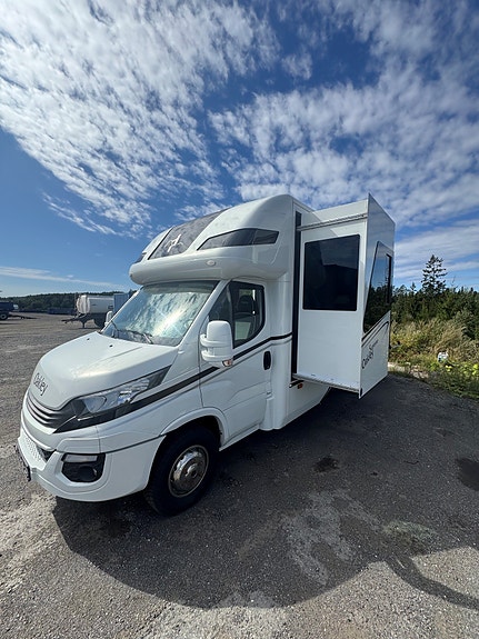 Iveco Daily Oakley Supreme Hestebil 2018 13 of 13