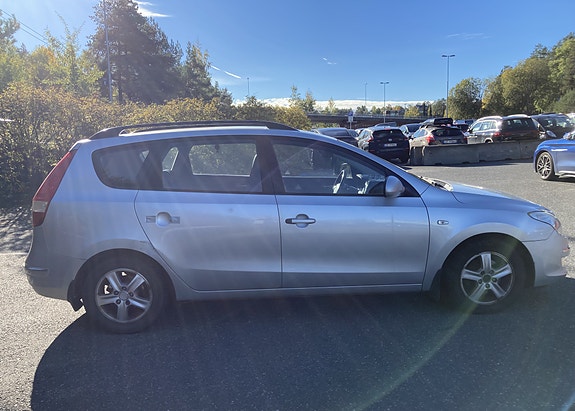 Hyundai i30 2 of 6