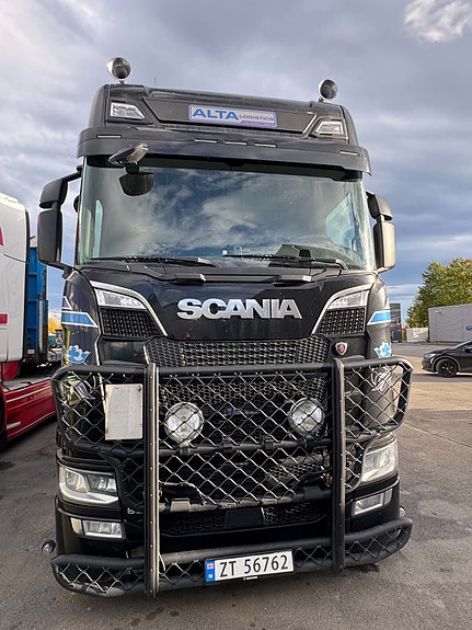 Scania S660 6X4NB 3 of 8