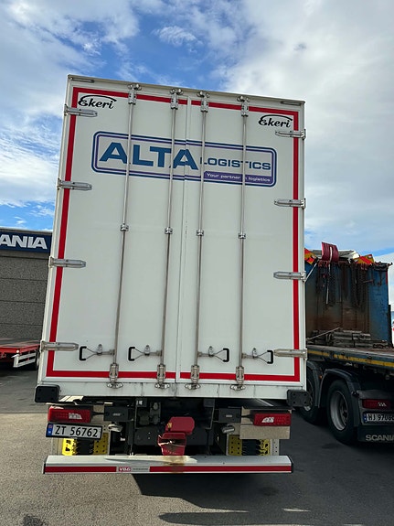 Scania S660 6X4NB 5 of 8
