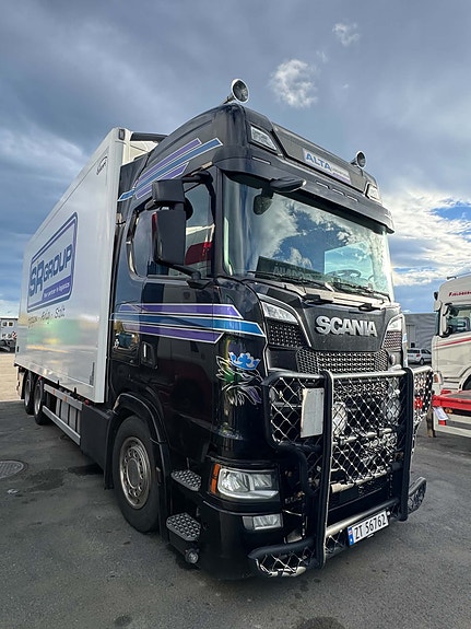 Scania S660 6X4NB 2 of 8