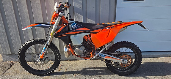 KTM 300 EXC 2 of 10