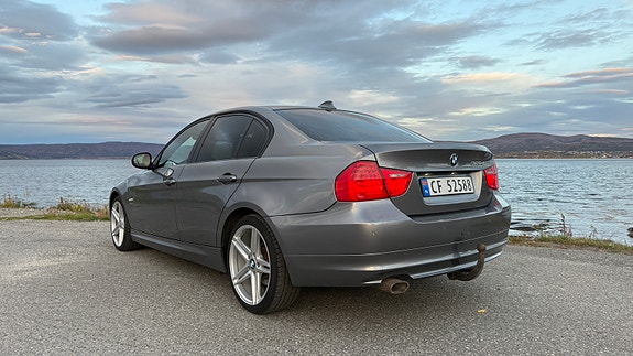 BMW 320d 4 of 13