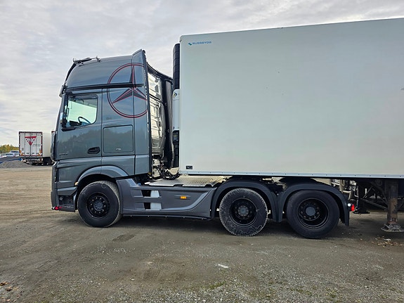 Mercedes-Benz Actros 2653 Trekkvogn - Gigaspace - Bør sees! 2 of 25