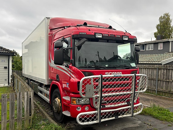 Scania P270 18 pallers skapbil - Zepro løftelem - Varme i skap - Godt utstyrt - Eu-godkjent - Leveringsklar 2 of 30