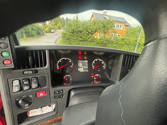 Scania P270 18 pallers skapbil - Zepro løftelem - Varme i skap - Godt utstyrt - Eu-godkjent - Leveringsklar 29 of 30