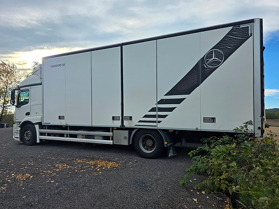 Mercedes-Benz Actros 1835 Skapbil - Specialkarroser påbygg m/ Hel sideåpning 3 of 19