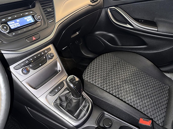 Opel Astra 17 of 18