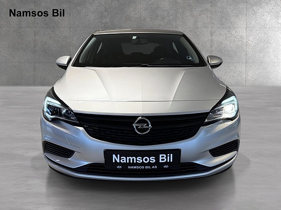 Opel Astra 2 of 18