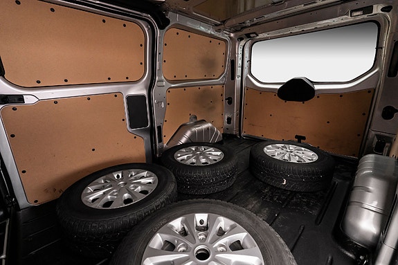 Ford Transit Custom 19 of 23