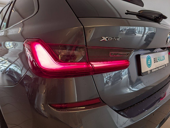 BMW 330e 13 of 30