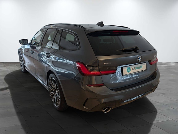 BMW 330e 4 of 30