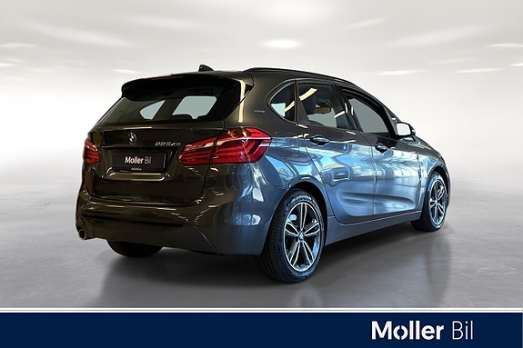 BMW 225xe 4 of 18