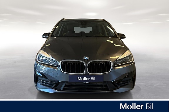 BMW 225xe 2 of 18