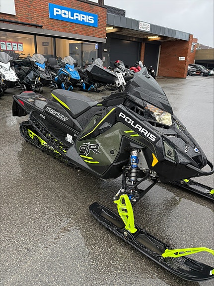 Polaris 9R Switchback Assault 146 Escape Demo 2 of 3