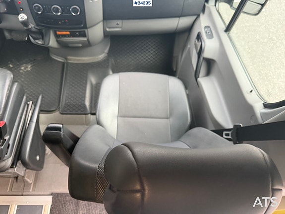 Mercedes-Benz Sprinter mini buss m/ sitteplasser for 16+2 og godkjent for 2 rullestolbrukere 17 of 30