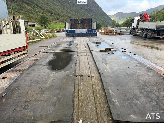 Istrail 3 akslet Maskinsemi m/ hydraulisk kjørebroer 18 of 30
