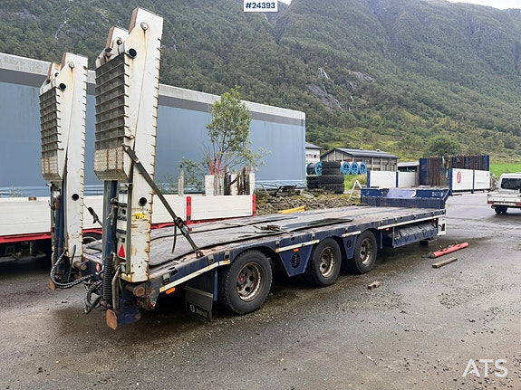 Istrail 3 akslet Maskinsemi m/ hydraulisk kjørebroer 9 of 30