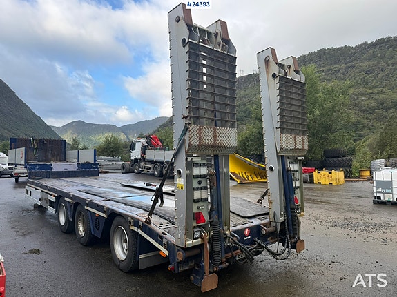 Istrail 3 akslet Maskinsemi m/ hydraulisk kjørebroer 13 of 30