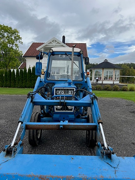 Ford 4600 Qcab 6 of 24