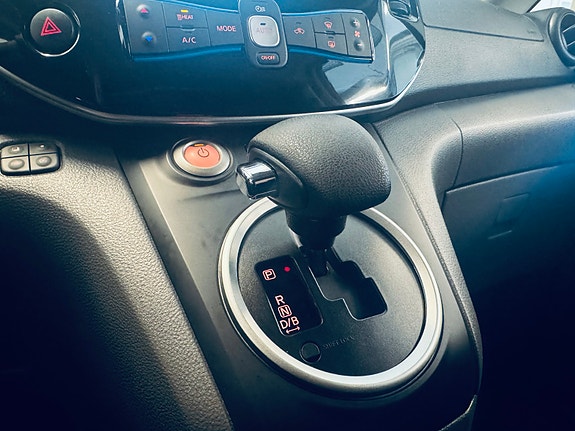 Nissan e-NV200 16 of 23