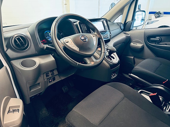 Nissan e-NV200 11 of 23