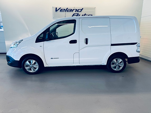 Nissan e-NV200 3 of 23