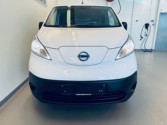Nissan e-NV200 2 of 23