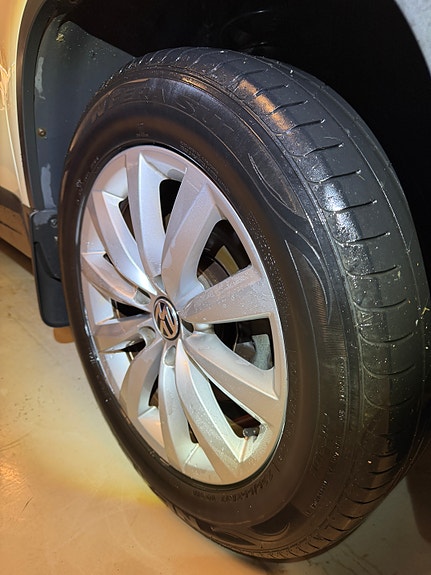 Volkswagen Tiguan 18 of 26