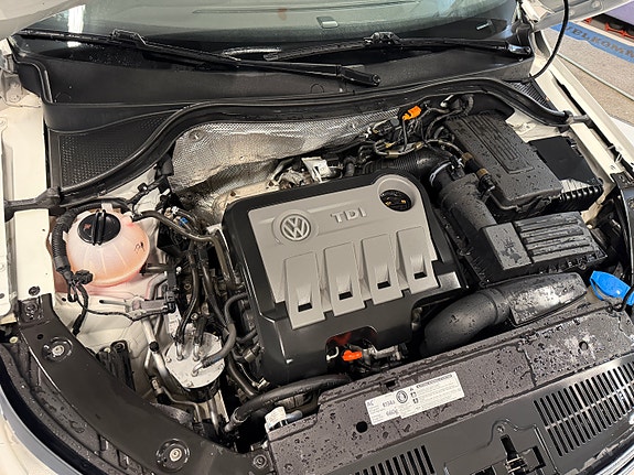 Volkswagen Tiguan 21 of 26