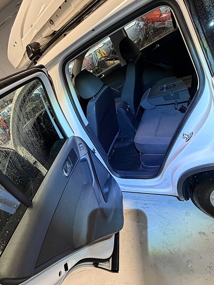 Volkswagen Tiguan 9 of 26