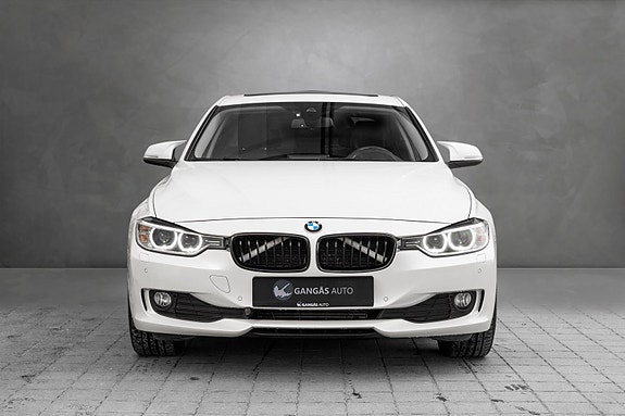 BMW 320d 3 of 23