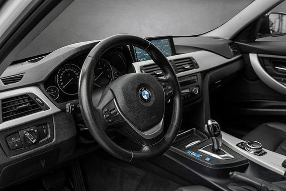 BMW 320d 17 of 23