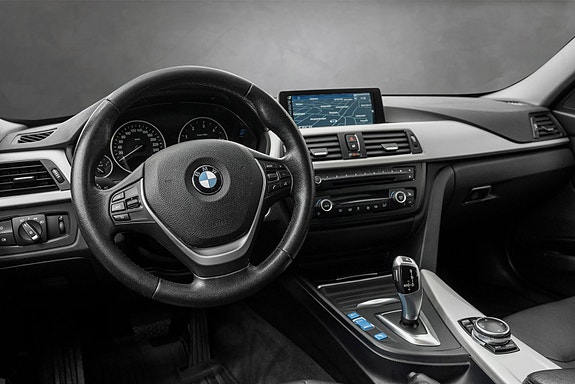 BMW 320d 20 of 23