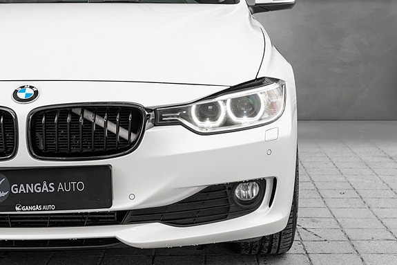BMW 320d 4 of 23