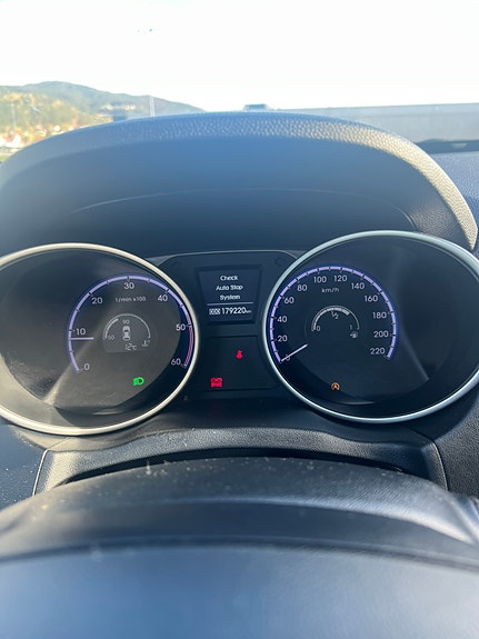 Hyundai ix35 12 of 14