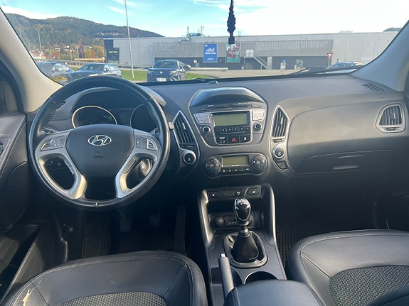 Hyundai ix35 6 of 14