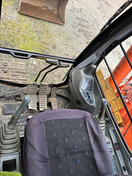 Hitachi Ex120-5 13 of 19