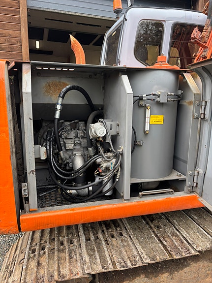 Hitachi Ex120-5 9 of 19