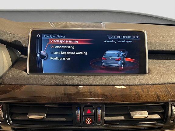 BMW X5 27 of 30